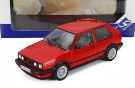 vieille voiture allemande rouge