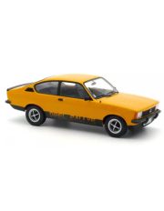 vieille voiture allemande coupe de sport jaune