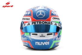 casque de pilote de course formule 1