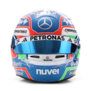 casque de pilote de course formule 1