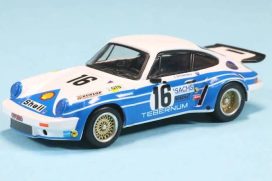 vieille voiture de course bleu et blanche
