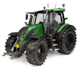 gros tracteur agricole vert