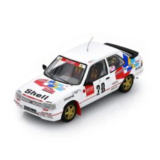 vieille voiture de course de rallye blanche
