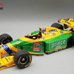 vieille voiture de course formule 1 verte et jaune