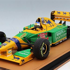 vieille voiture de course formule 1 jaune et verte