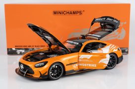 voiture allemande de sport safety car formule 1 orange