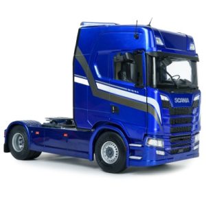 gros camion bleu