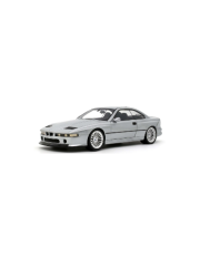 vieille voiture allemande coupe de sport grise