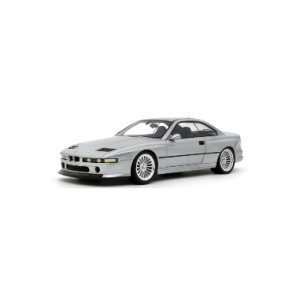 vieille voiture allemande coupe de sport grise