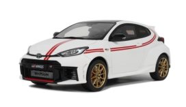 petite voiture de sport blanche avec ligne rouge