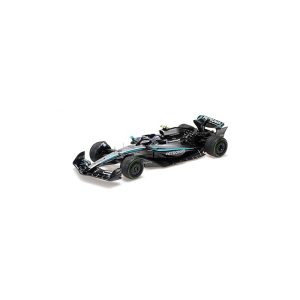 voiture de course formule 1 noire et verte