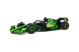 voiture de course formule 1 verte