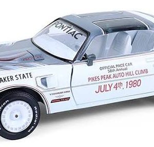 vieille voiture americaine coupe blanche de sport