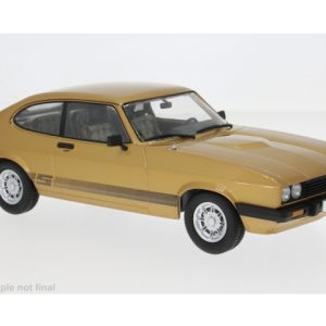 vieille voiture de sport coupe or