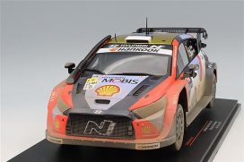 voiture de rallye rouge e tbleu sale