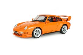 vieille voiture de sport coupe orange