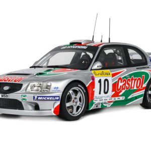 vieille voiture de rallye grise