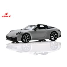 voiture de sport coupe cabrioolet allemande grise
