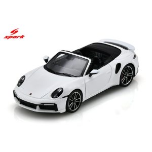 voiture de sport cabriolet blanche allemande