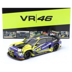 voiture allemande de course multicouleur