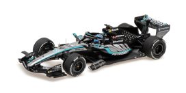 voiture de course formule 1 noire allemande