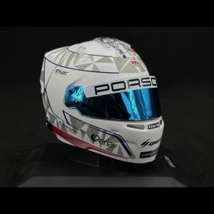 casque de pilote de course blanc