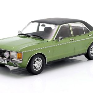 voiture berline verte