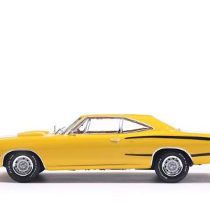 vieille voiture de sport americaine jaune
